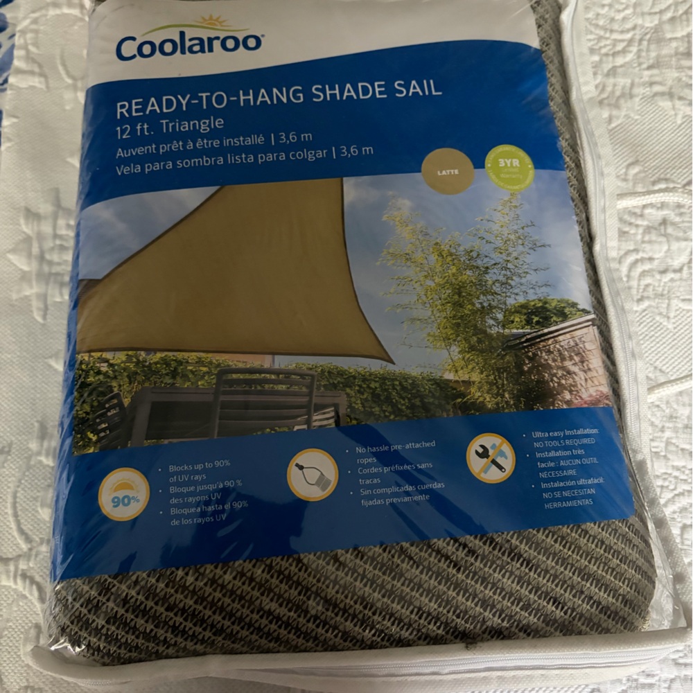 COOLAROO brand Ready-to-Hang Shade Sail - 12 ft Triangle NEW